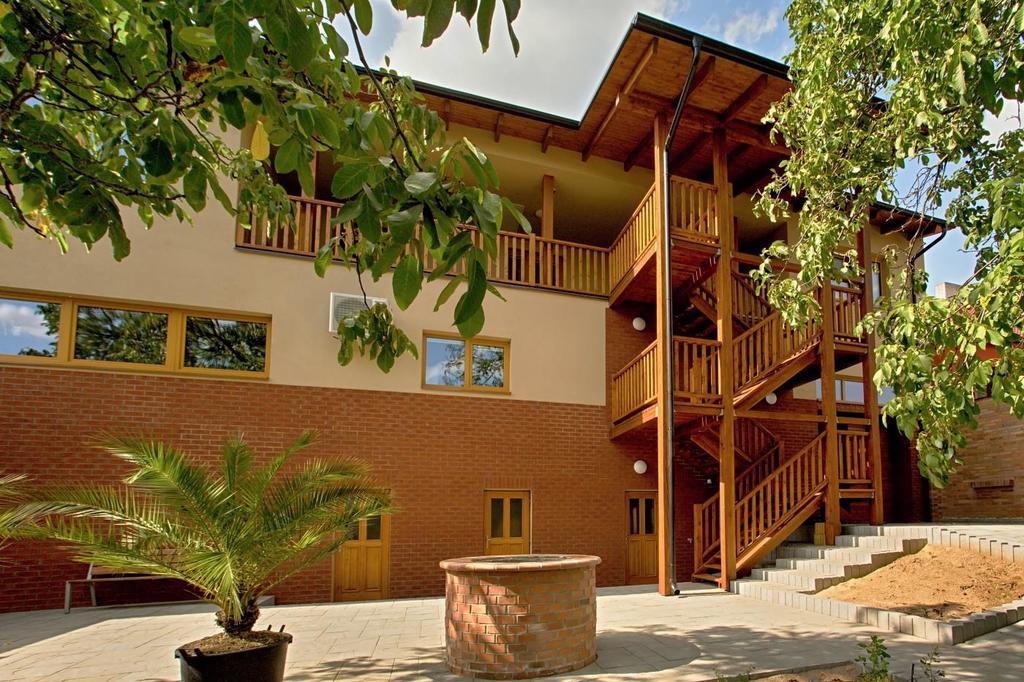 Hotel Rokava Rohatec Exterior foto